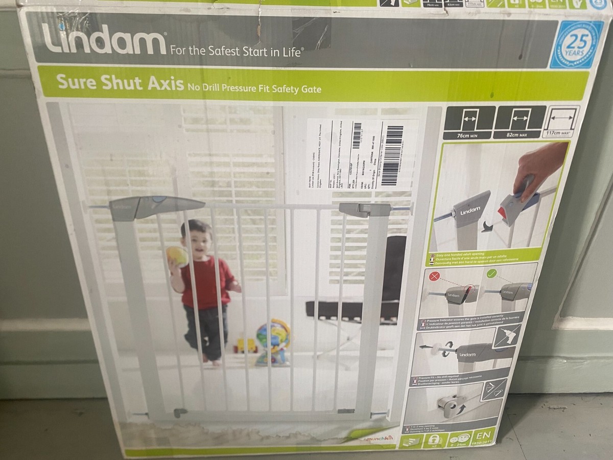 Lindam Sure Shut Lindam Folding Stair Gate Lindam Travel Safety