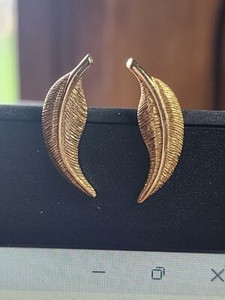 Authentic Vintage Gold Plated Clip-On Earrings AVON Feather