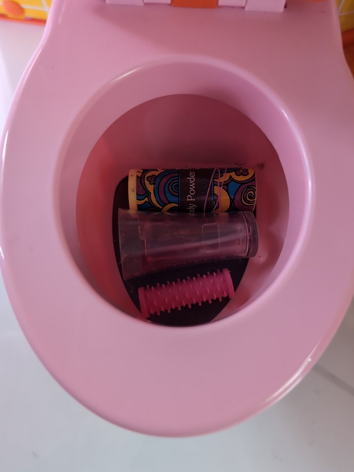 American Girl Julie's Groovy Bathroom Set, W/ Extras 887961669664 eBay