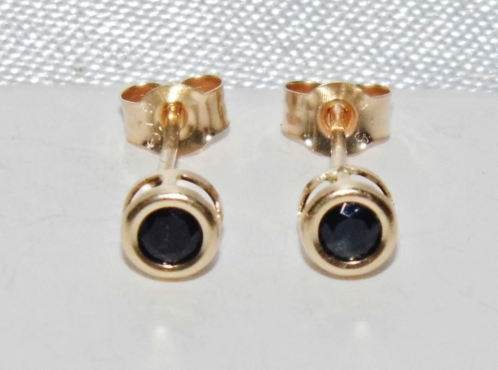 9ct gold sapphire stud hotsell earrings