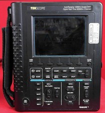 Tektronix THS720 Oscilloscope, Handheld,100MHz, 2CH, 500MSa/s