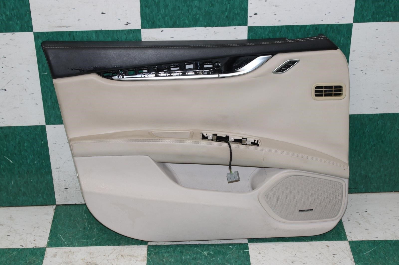 Maserati Ghibli 2014-2017 Front Left Door panel Tan