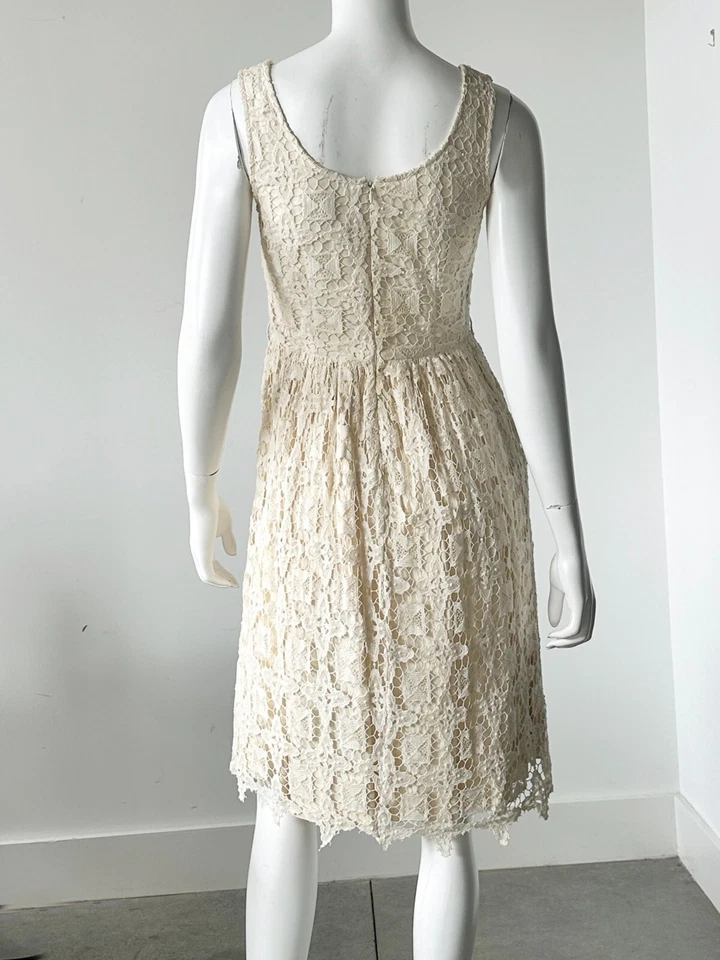 Vestido de encaje marrón avellana marfil talla 2 hasta la rodilla Foto 2 de 3