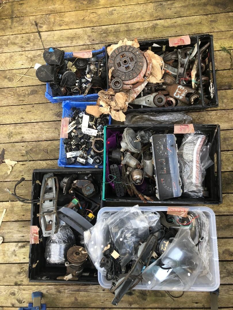 JOB LOT OF CLASSIC CAR PARTS.bmc, su. FORD VAUXHALL fiat etc auto