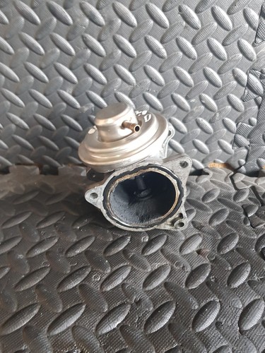 Mitsubishi Grandis 2.0 Di-D Baujahr 2004–2009, AGR-Ventil, 038131501, echt