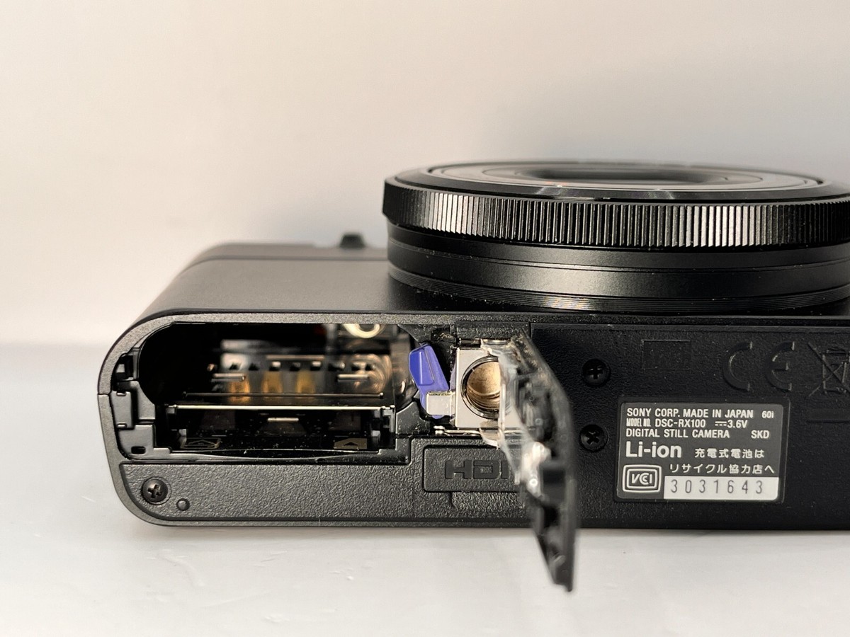 Sony Cyber-Shot DSC-RX100 RX100 M1 20.2MP Compact Digital Sony Cyber-Shot DSC-RX100 RX100 M1 20.2MP Compact Digital
