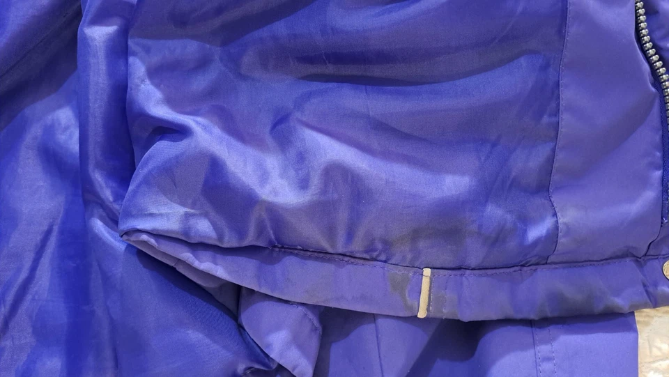 Chaqueta con capucha púrpura para mujer Faded Glory 2X (18-20) ropa exterior informal Foto 3 de 4