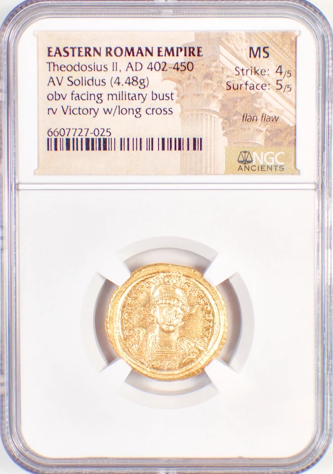 Moneda romana de oro sólido Teodosio II AV 402-450 DC - NGC MS (UNC) - superficie 5/5 Foto 2 de 4