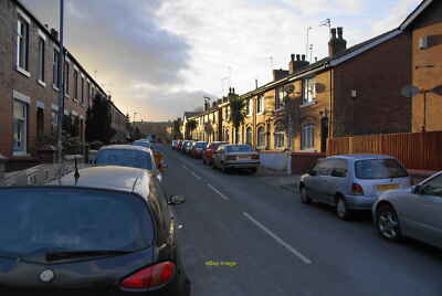 Foto 6x4 Whalley Road Rochdale beleuchtet von untergehender Sonne im Westen. c2010