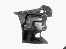 Bmw M8 F91 F92 M-Power Bj.19- Halter Befestigung in Stoßstange hinten links