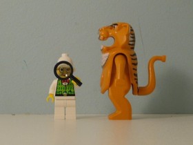 Lego Adventurers Orient Expedition 7411-1 "Tygurah's Roar" 2003 Complete