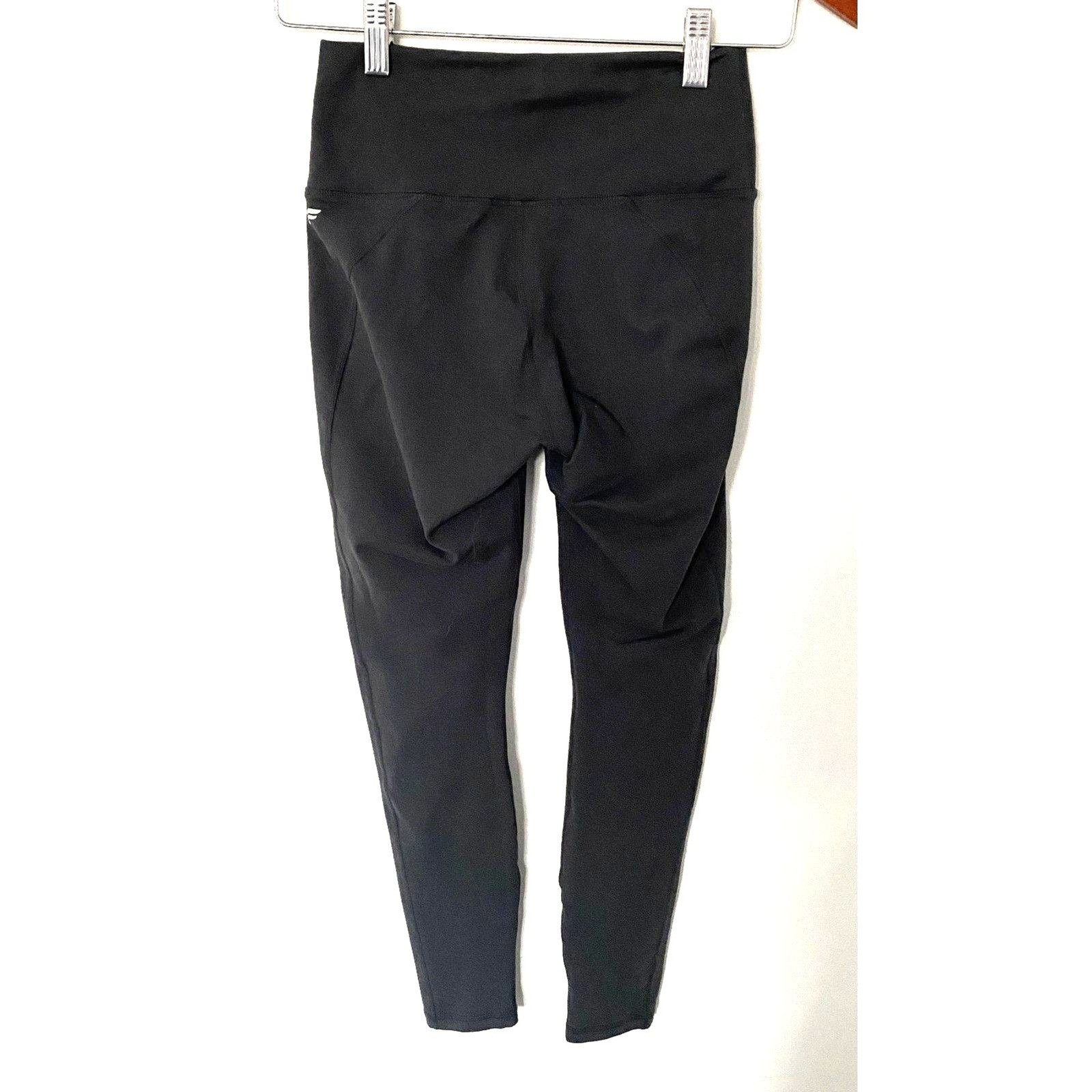 Fabletics Powerhold Solid Dark Gray Capris Stylis… - image 3