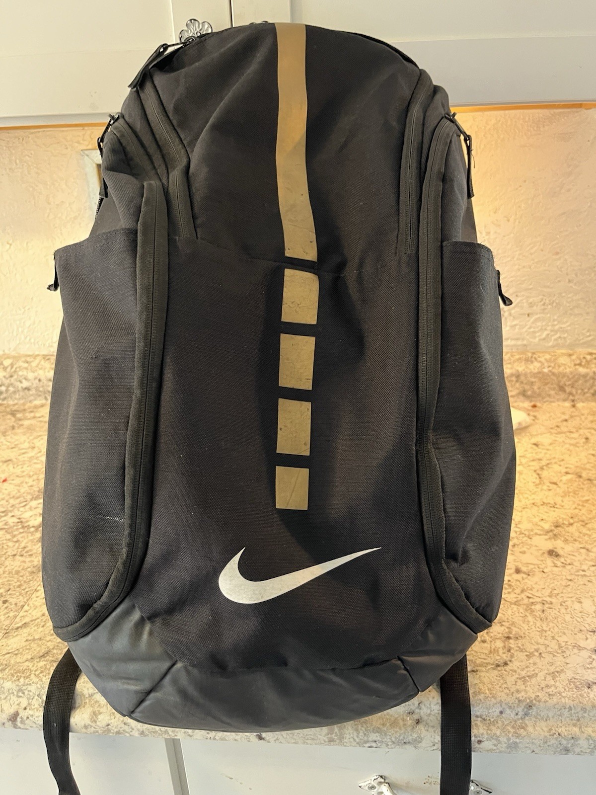 Nike Elite Hoops Pro Basketball 22” Backpack Black/metallic Gold