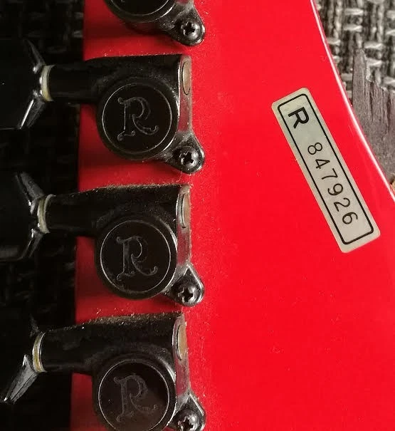 BC Rich Stealth E-Gitarre, nj series, Bj. 1984, EMG 81 Tonabnehmer, Kahler - Bild 2 von 2