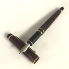 PILOT Grance Fountain Pen with 14K Ruby Red Marble Nib
