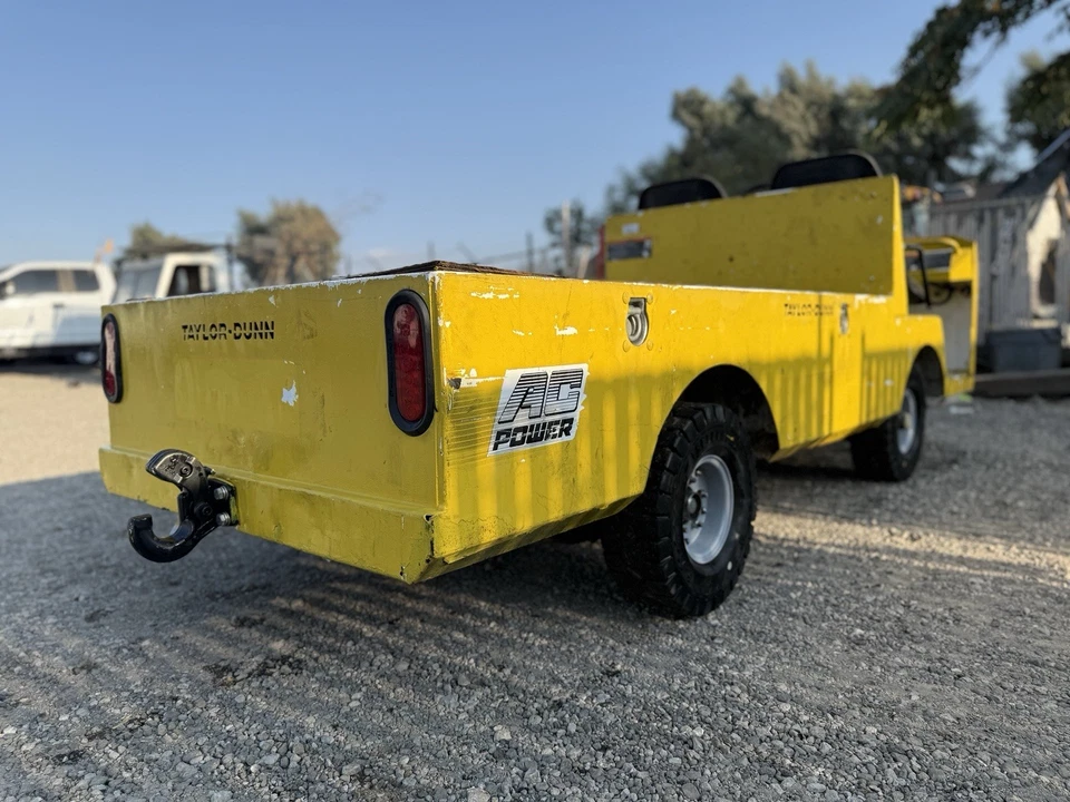 Mesa plana industrial elétrica Taylor Dunn Bigfoot 2019 - Imagem 4 de 4