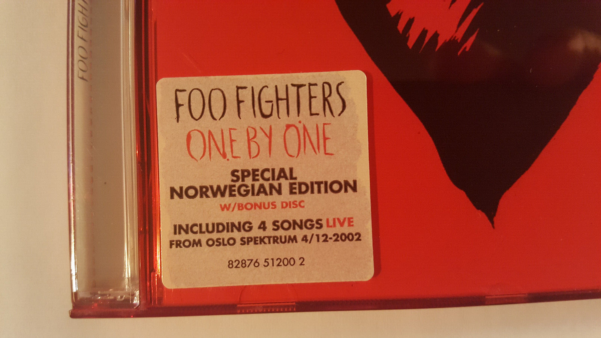 FOO FIGHTERS One By One 2xCD Special Limited Edition RARE w/ Live