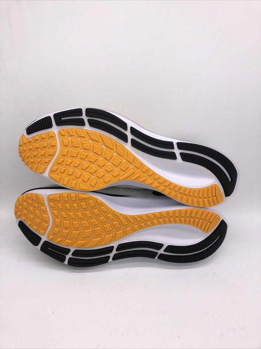Nike Mens Air Zoom Pegasus 37 Pittsburgh Steelers Black  display picture 1