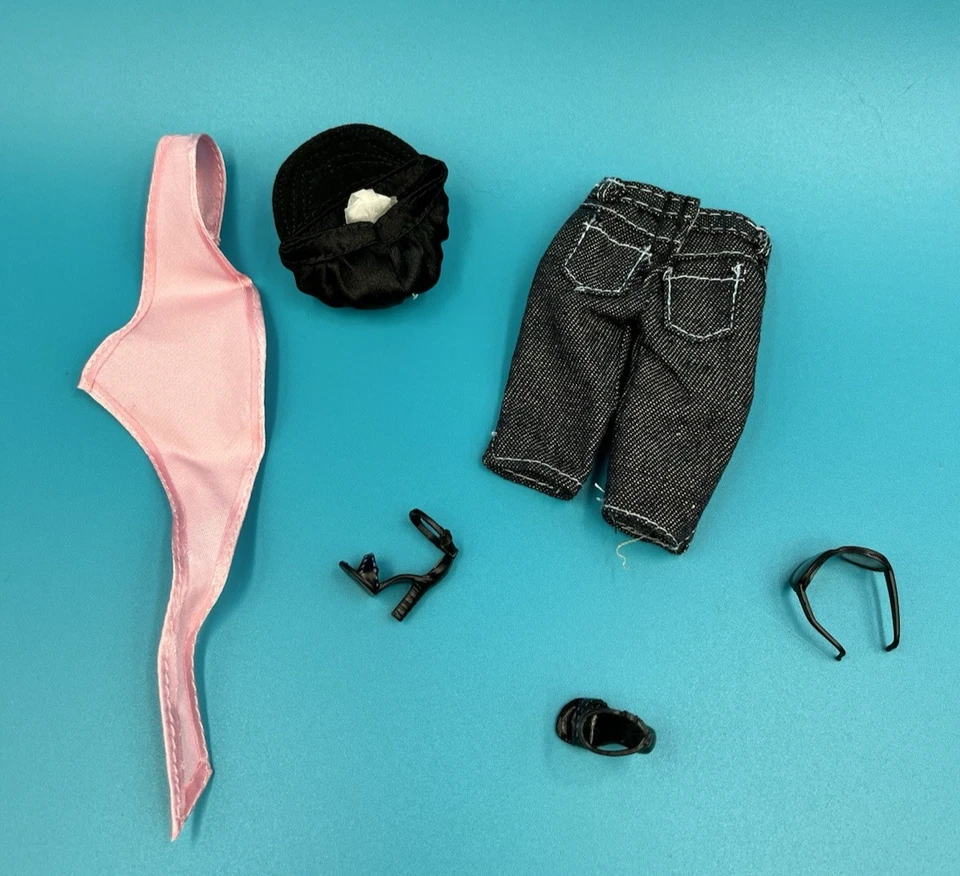 Barbie Doll Clothing TOP MODEL 2007 Fashion Model Muse Outfit, shoes, No doll - Image 4 of 4