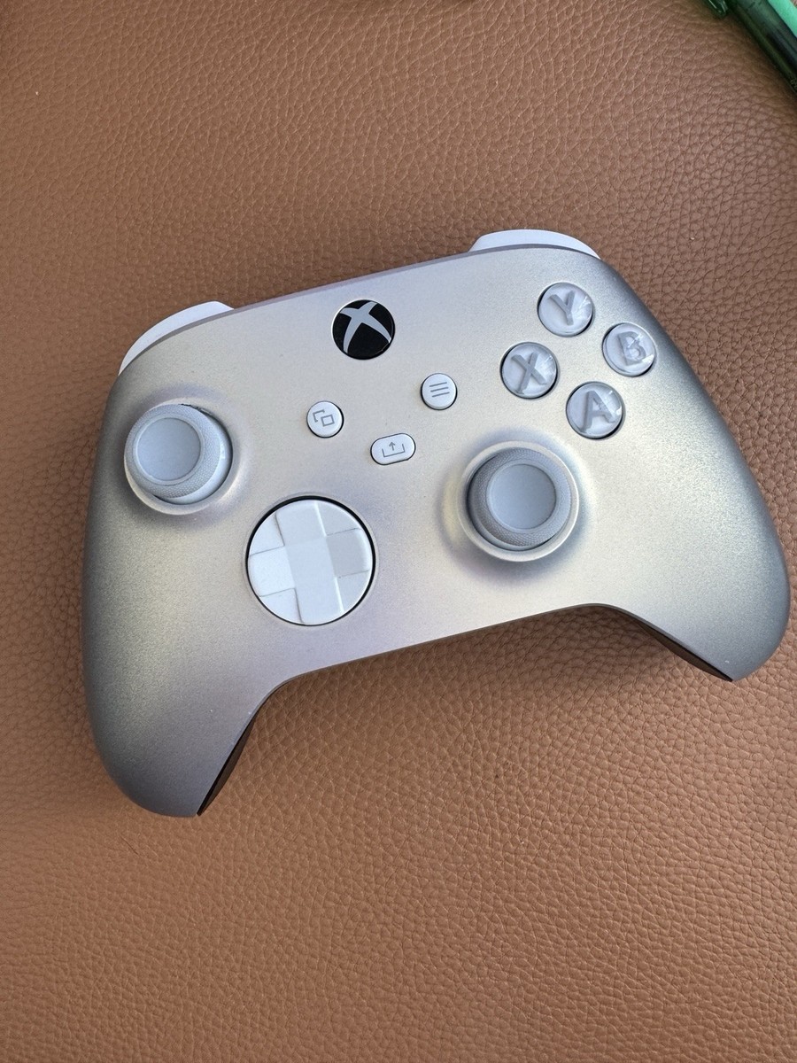 RARE Limited Edition Lunar Shift Xbox Controller - Basically New