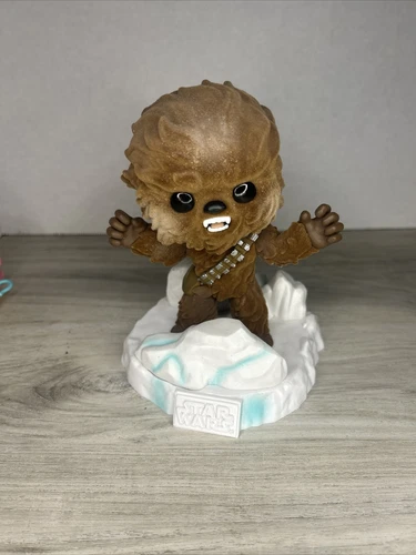 Funko Pop! Star Wars Deluxe Amazon Flocked Battle At Echo Base: Chewbacca