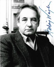 Andrzej Wajda Autogramm signed 20x25 cm Bild s/w