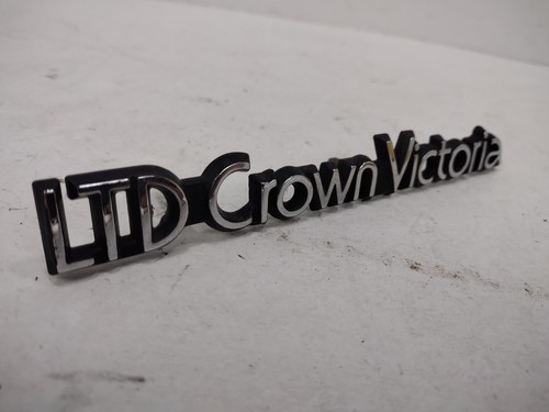 Ford OEM 1988-1991 LTD Crown Victoria Roof Pillar Emblem Badge E8AB-54291B62-AD - Picture 3 of 6
