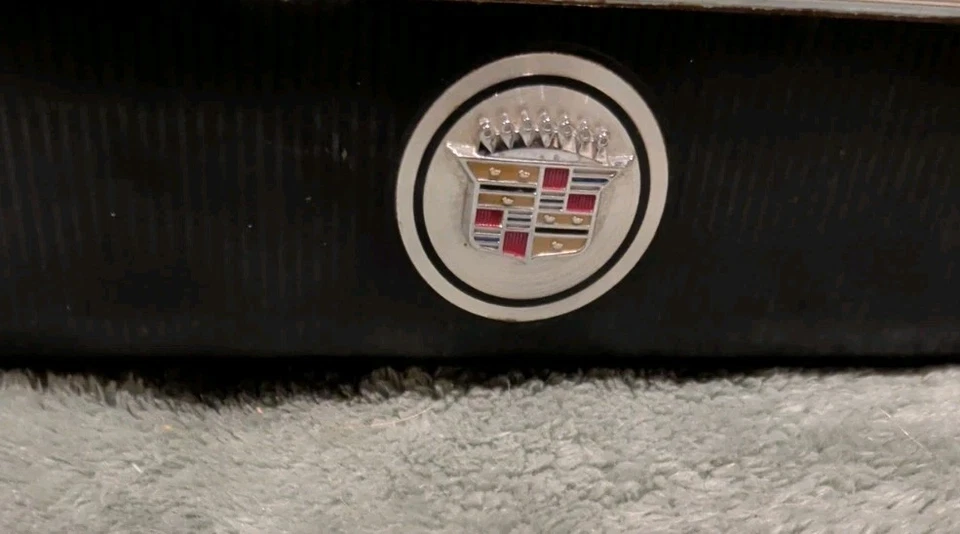 1963 1964 1965 1966 1967 1968 1969 1970 1971 1972 1973 Cadillac TISSUE DISPENSER - Image 4 of 4