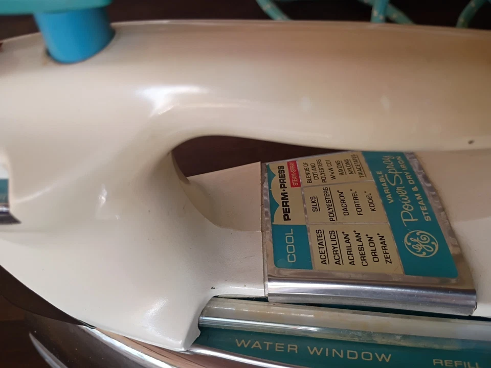 De colección General Electric GE Power Spray Vapor y Plancha Seca Cromo Azul Foto 3 de 4