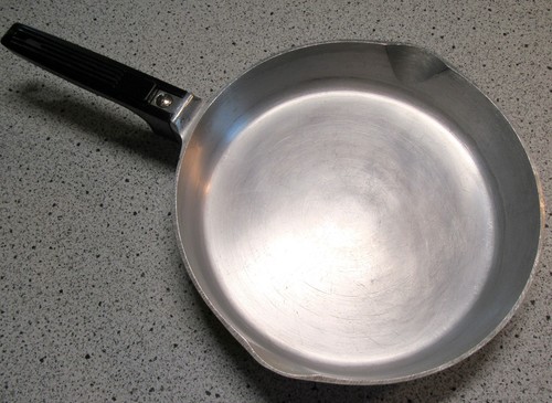 Wagner Ware Magnalite 4508-P Sidney 10” Skillet Frying Pan Double Spout ~NO LID