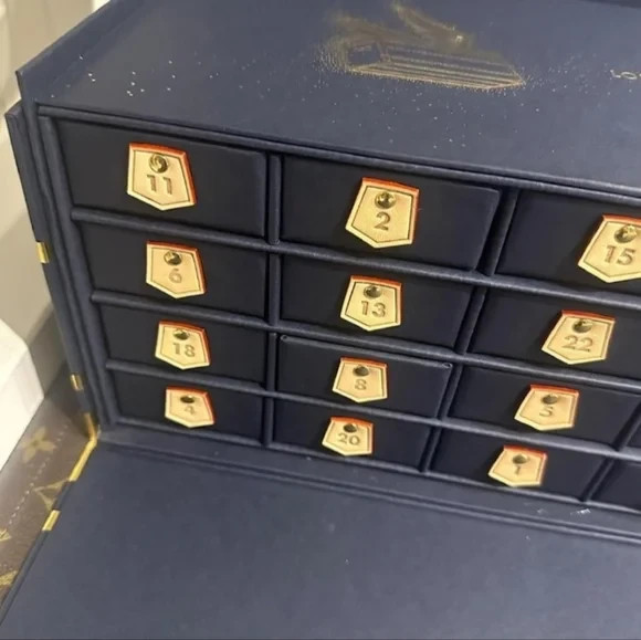 louis-vuitton-advent-calendar-2025-authentic-new-rare-complete-ornament