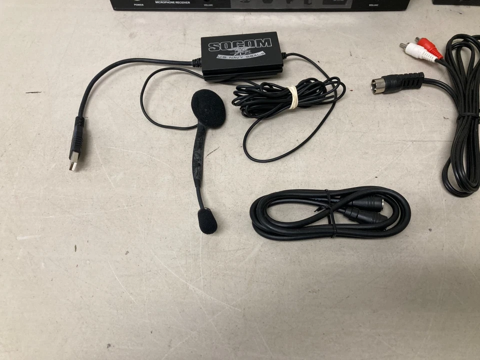 Lot of RSQ Pro WM-88 Wireless Mic System + Socom Headset - Image 2 of 4