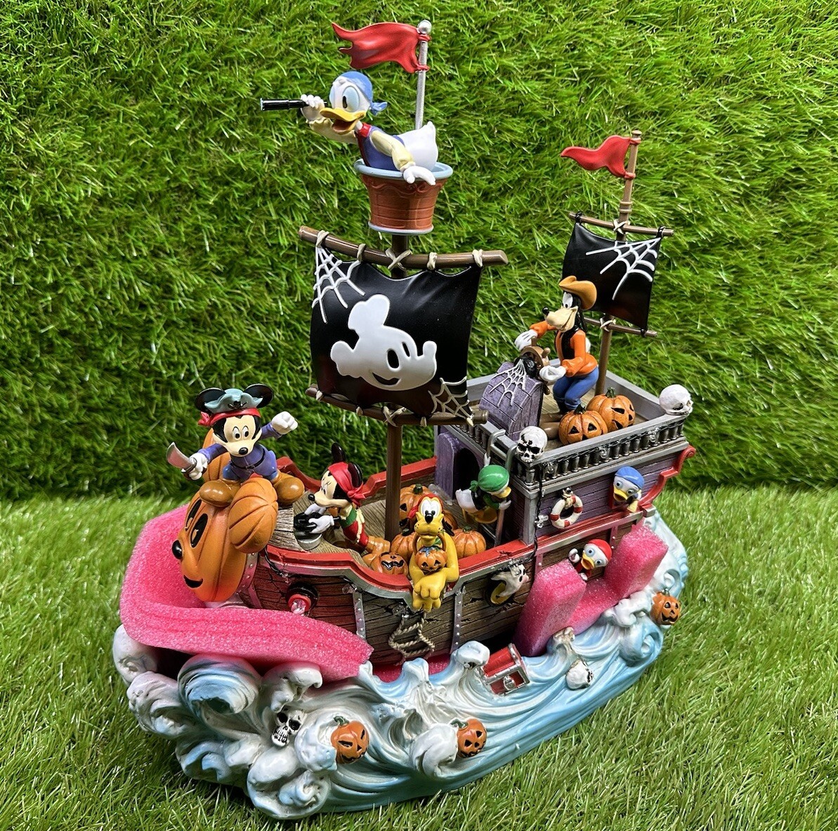 【新品】ディズニー MICKEY'S PARTY ツネオ•サンダ 2000ピース 新品】ディズニー MICKEY'S PARTY ツネオ•サンダ 2000ピース