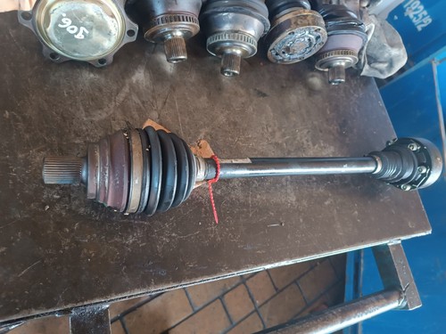 Antriebswelle hinten rechts Audi A3 8P Quattro VW Golf 5 R32 1K0501204A 17TKM!!!