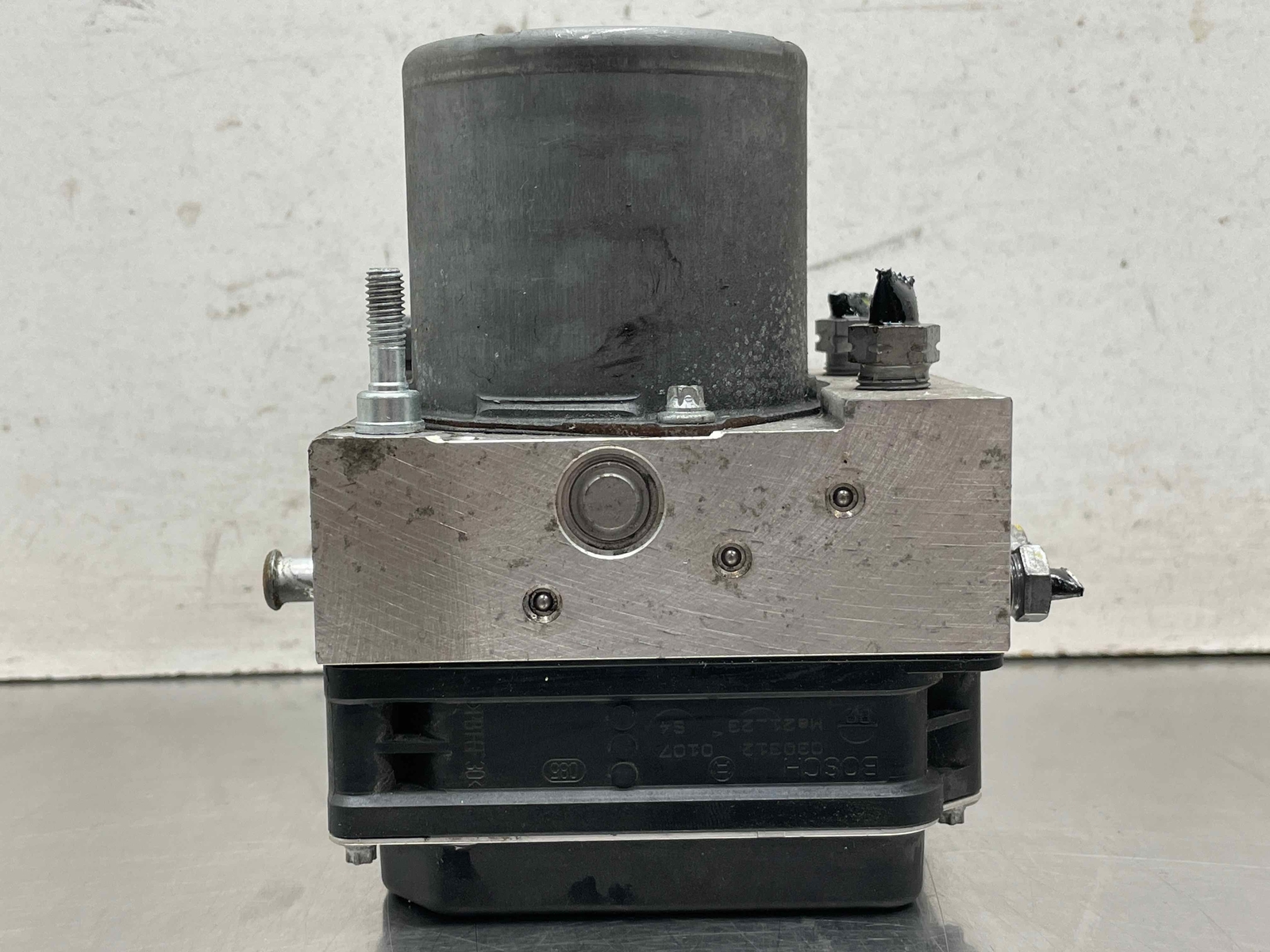 2012 Maserati Quattroporte OEM ABS Anti Lock Brake Pump Assembly 48K 0265234808