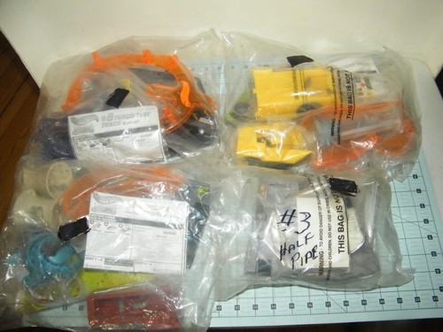 Hot Wheels 2002 Atomix City Micro Sets 5,7,8,3
