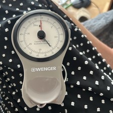 Wenger Gepäckwaage und Maßband, wiegt bis 38kg / 83lb
