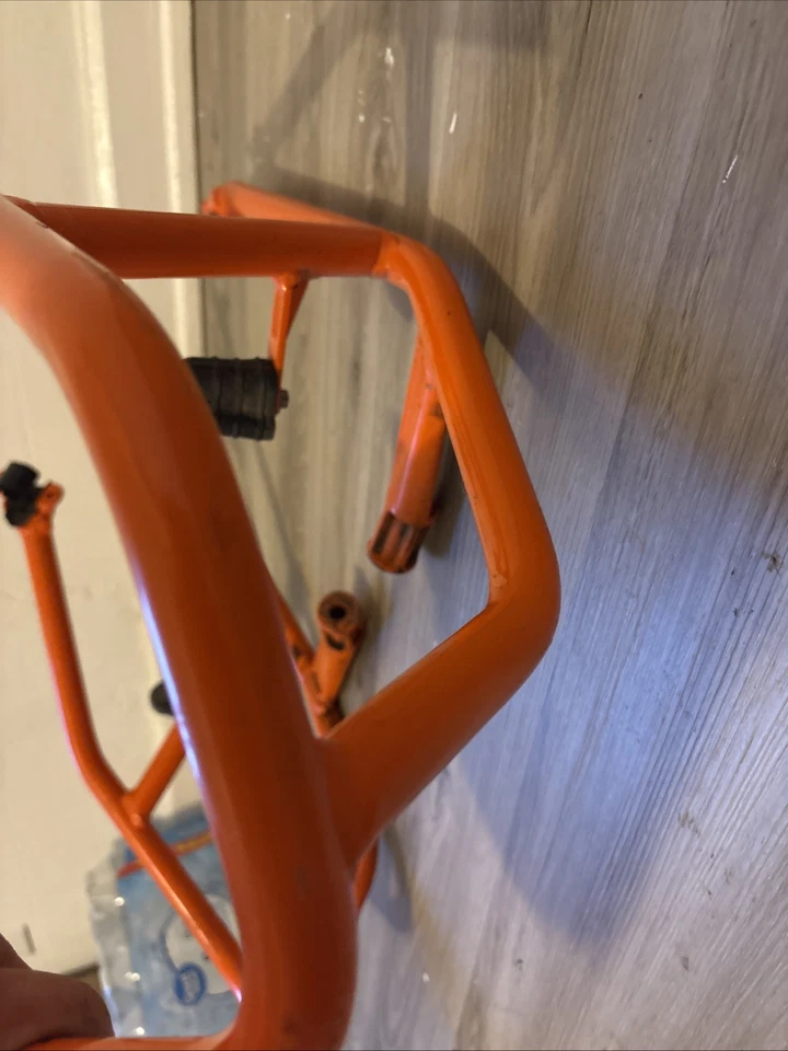 KTM 1190 Adventure R 橙色碰撞笼摩托车自行车 — 第 3/4 张图片