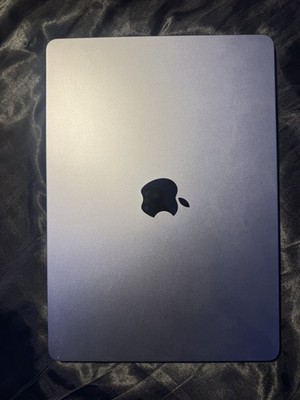 Apple MacBook Air 13.6'' (512GB SSD, M2, 8GB) Laptop - Silver - 100% battery