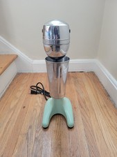 Vintage 1940s Hamilton Beach Model 30 Jadeite...