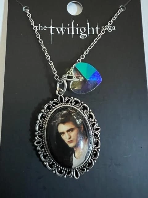 Twilight necklace 2024