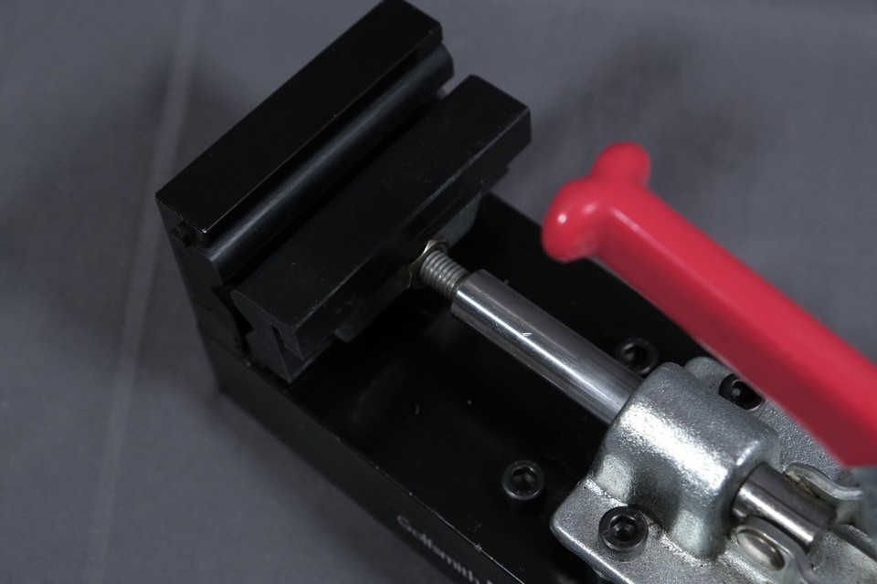 Golfsmith Lever Action Shaft Clamp Golf Club Repair Quick Shaft Regrip