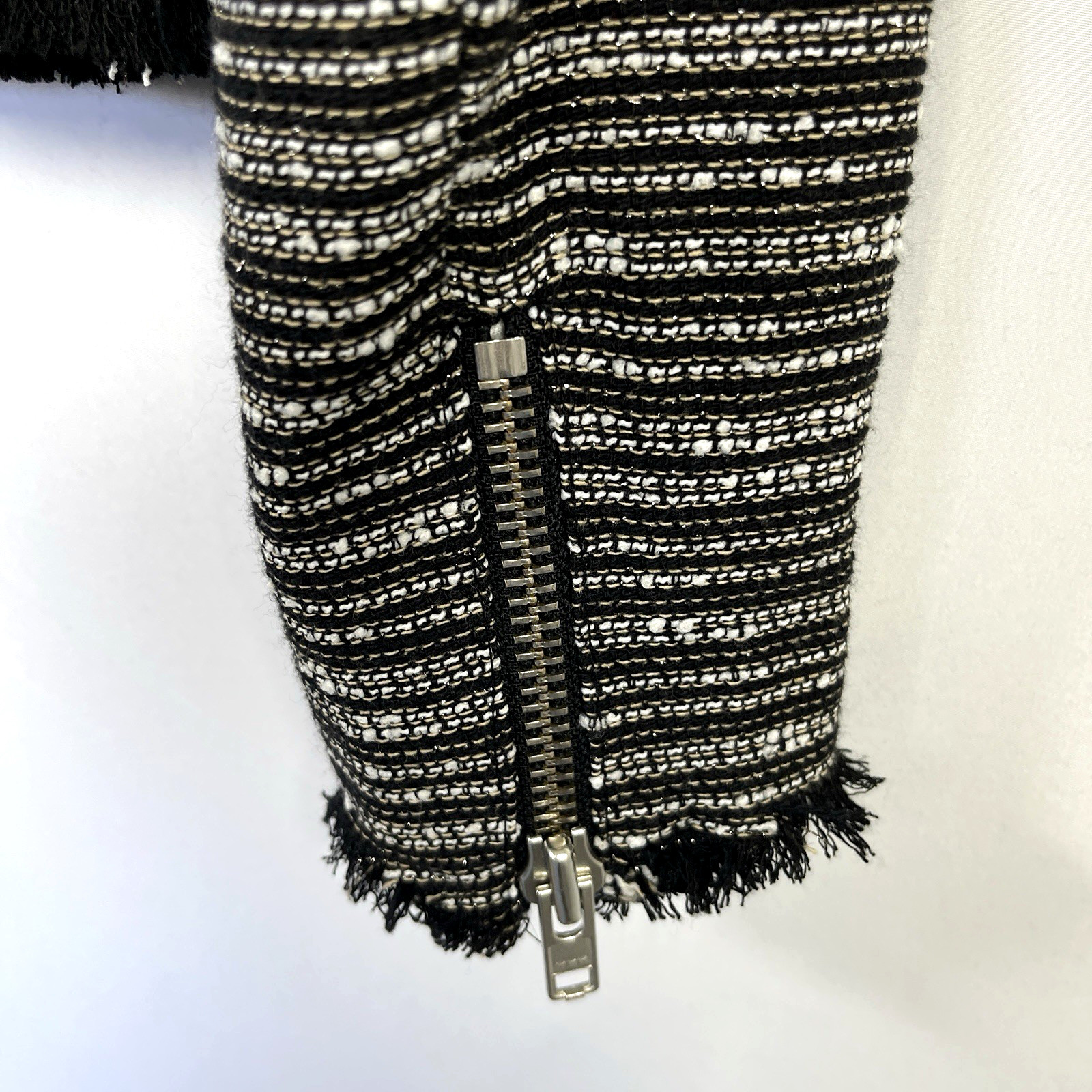 Mango Womens Boucle Blazer Jacket Size XS B/W Zip Tweed Texture Office Career image 6