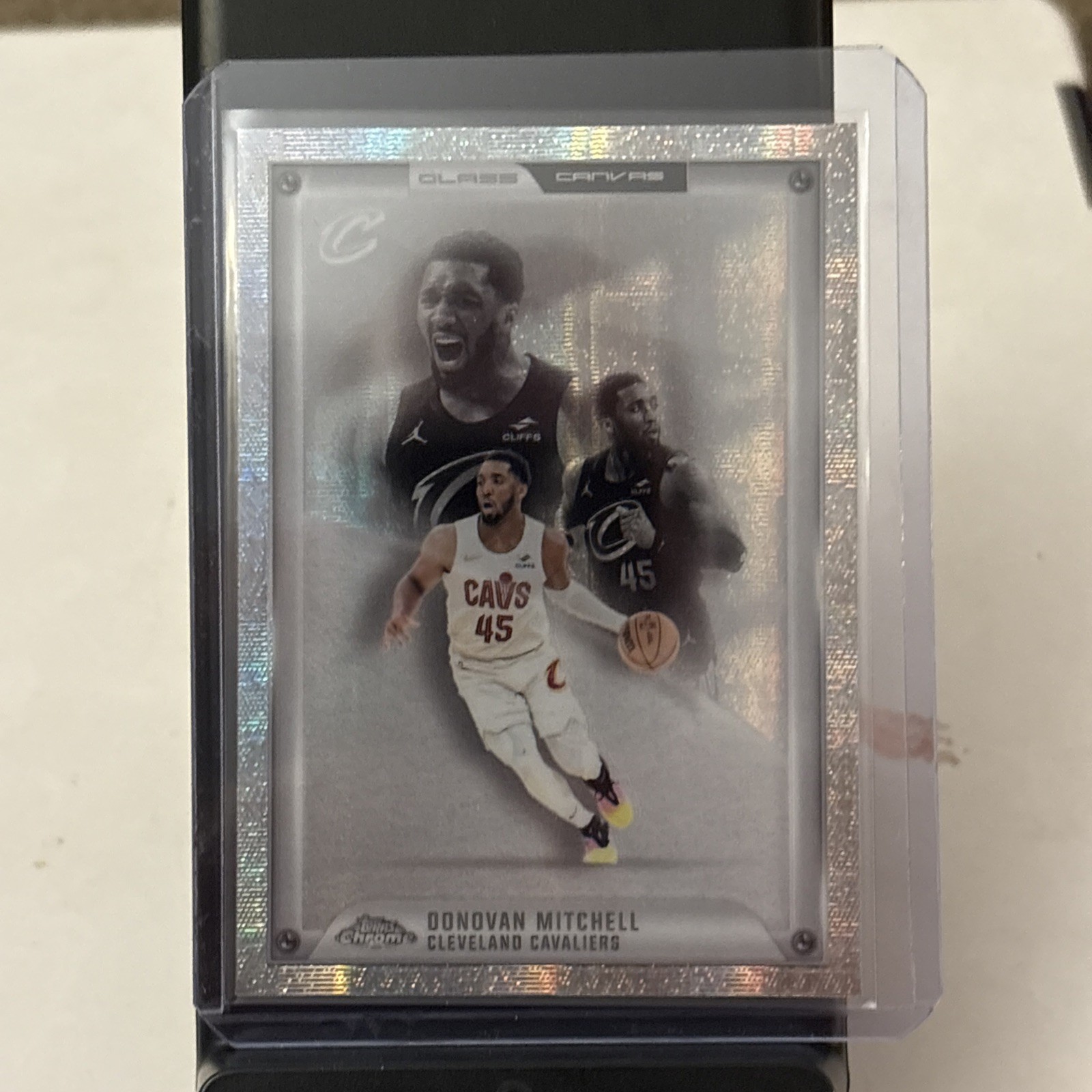 Donovan Mitchell 2025-26 Topps Chrome Glass Canvas SSP. Cleveland Cavaliers