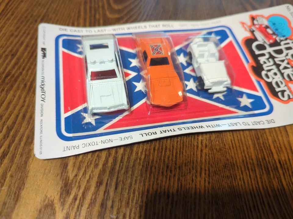 De colección 1981 Midge Toy Dixie Chargers Dukes Of Hazzard Diecast NUEVO EN TARJETA Foto 4 de 4