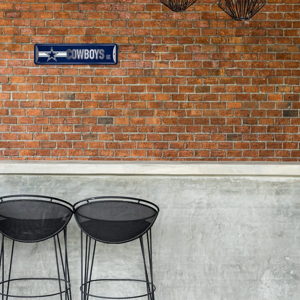 Letrero de calle de metal para decoración del hogar de los Dallas Cowboys de la NFL (4" X 15") - Ideal para el hogar,... Foto 2 de 4