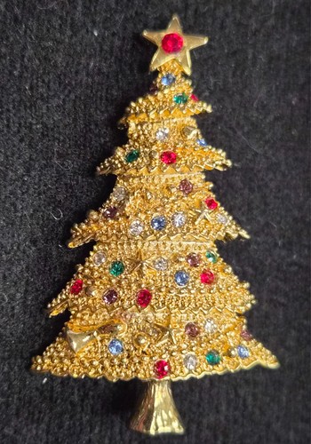 Vintage Gold Tone & Rhinestone Christmas Tree Pin / Brooch