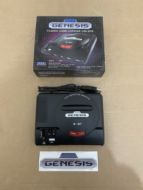 Sega Mega Drive Classic Game Console 4 Port USB Hub Boxed Fast Despatch Next Day