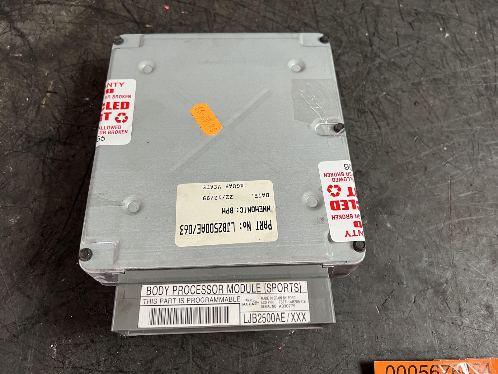 98-99 JAGUAR XK8 BCM BODY PROCESSOR MODULE COMPUTER ID LJB2500AE