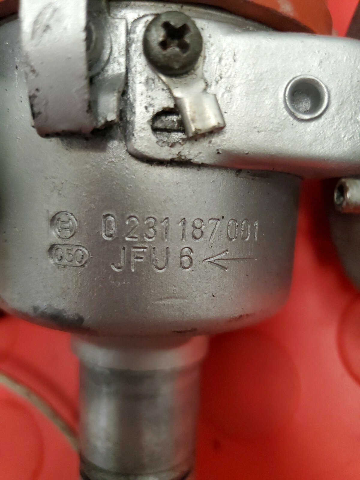 OEM Bosch Ignition Distributor Mercedes 0231187001 M180 W108 W111 